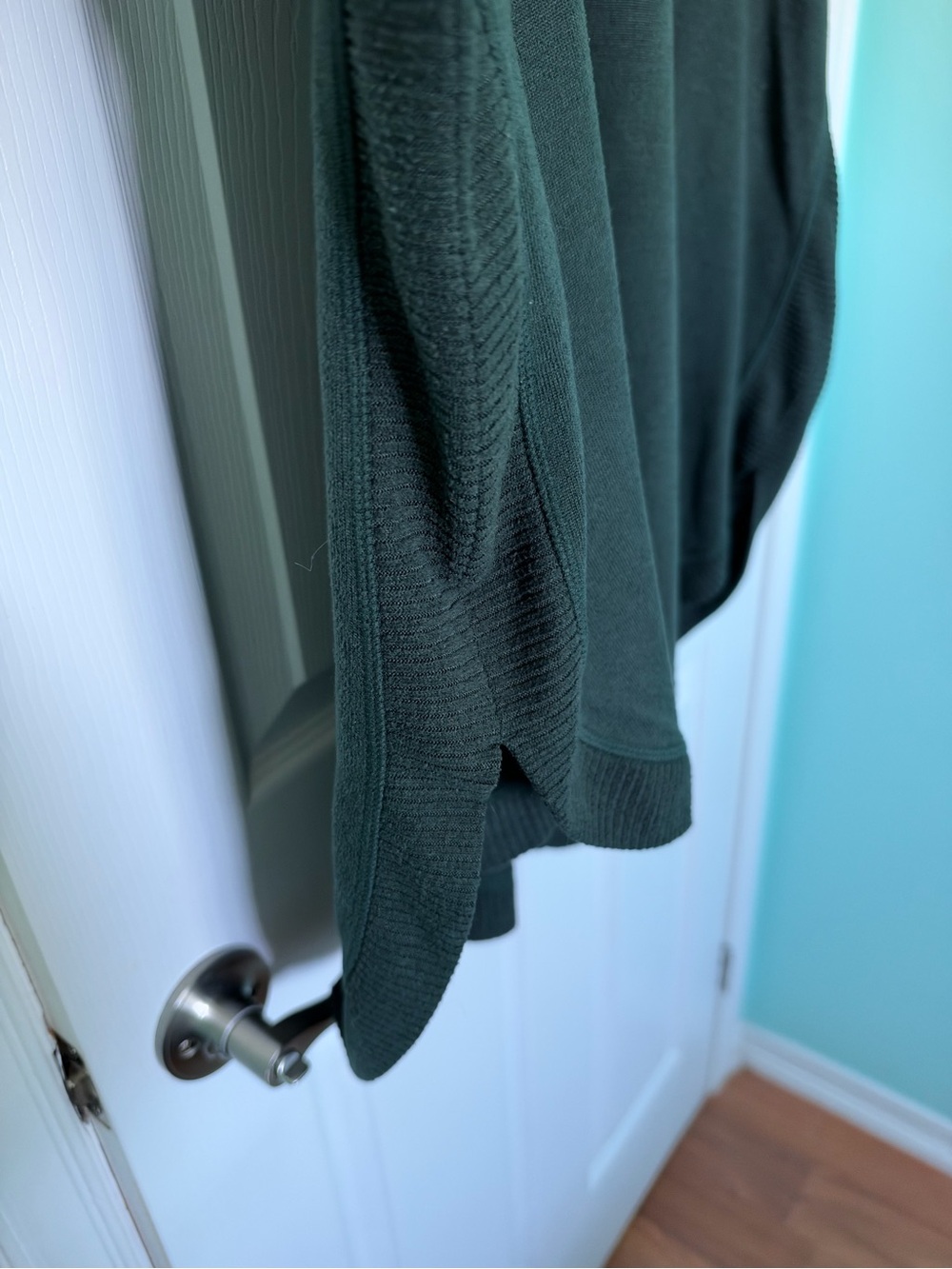 Penningtons Dark Green Ribbed Crewneck Sweatshirt Activewear - Picture 4 of 7